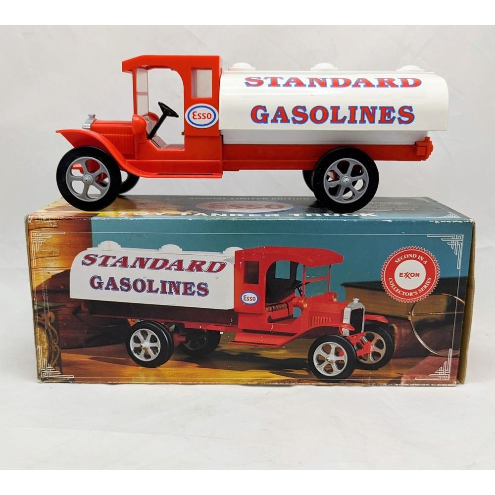 1994 ESSO Toy Tanker Truck With Lights And Sounds